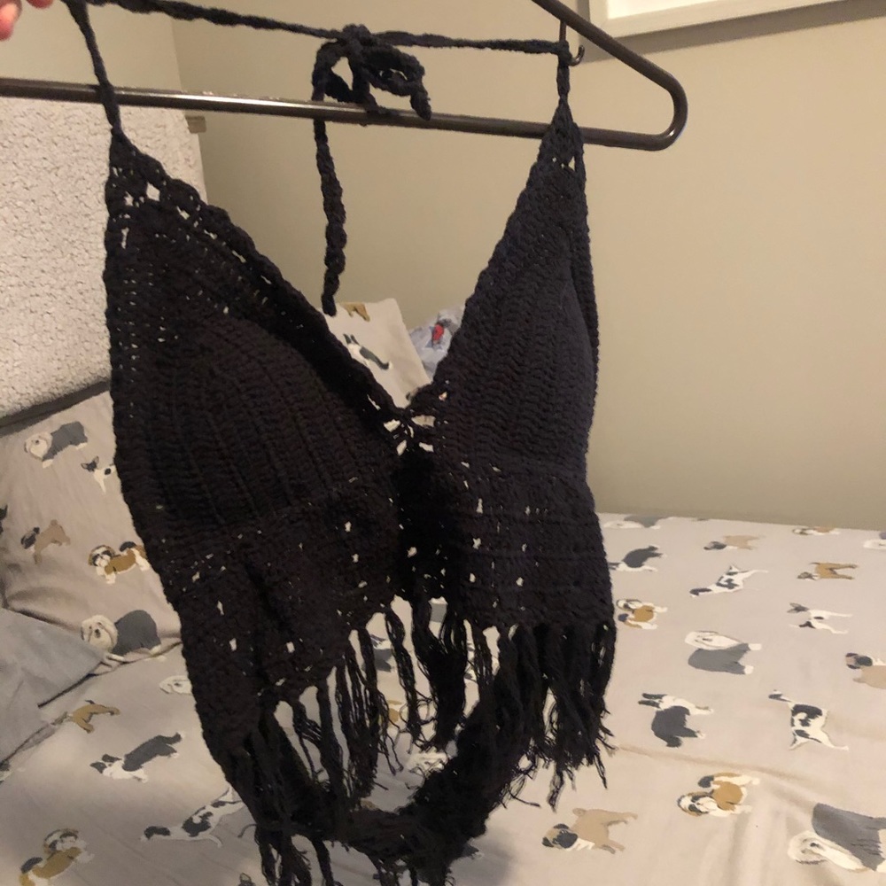 black crotchet cropped tank